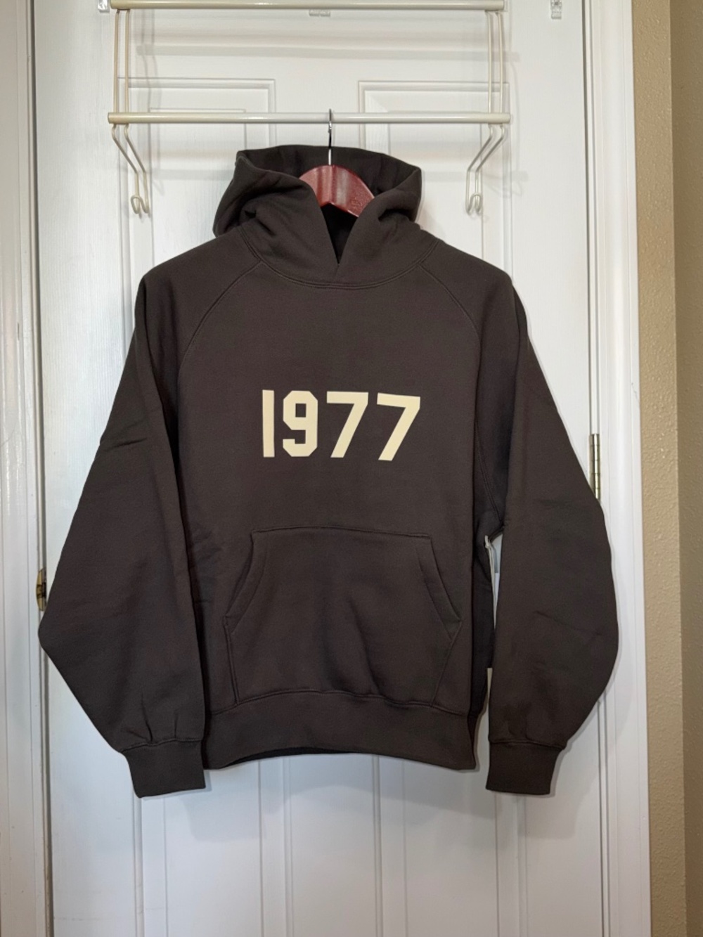 Fear of God Essentials 1977 Hoodie Iron Color Way Brand New Mens Extra Small